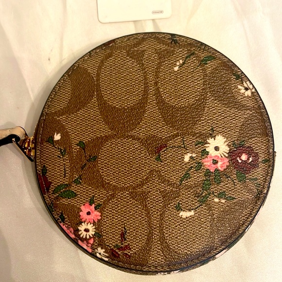 Coach New York Signature C Floral Coin Purse - Picture 3 of 4